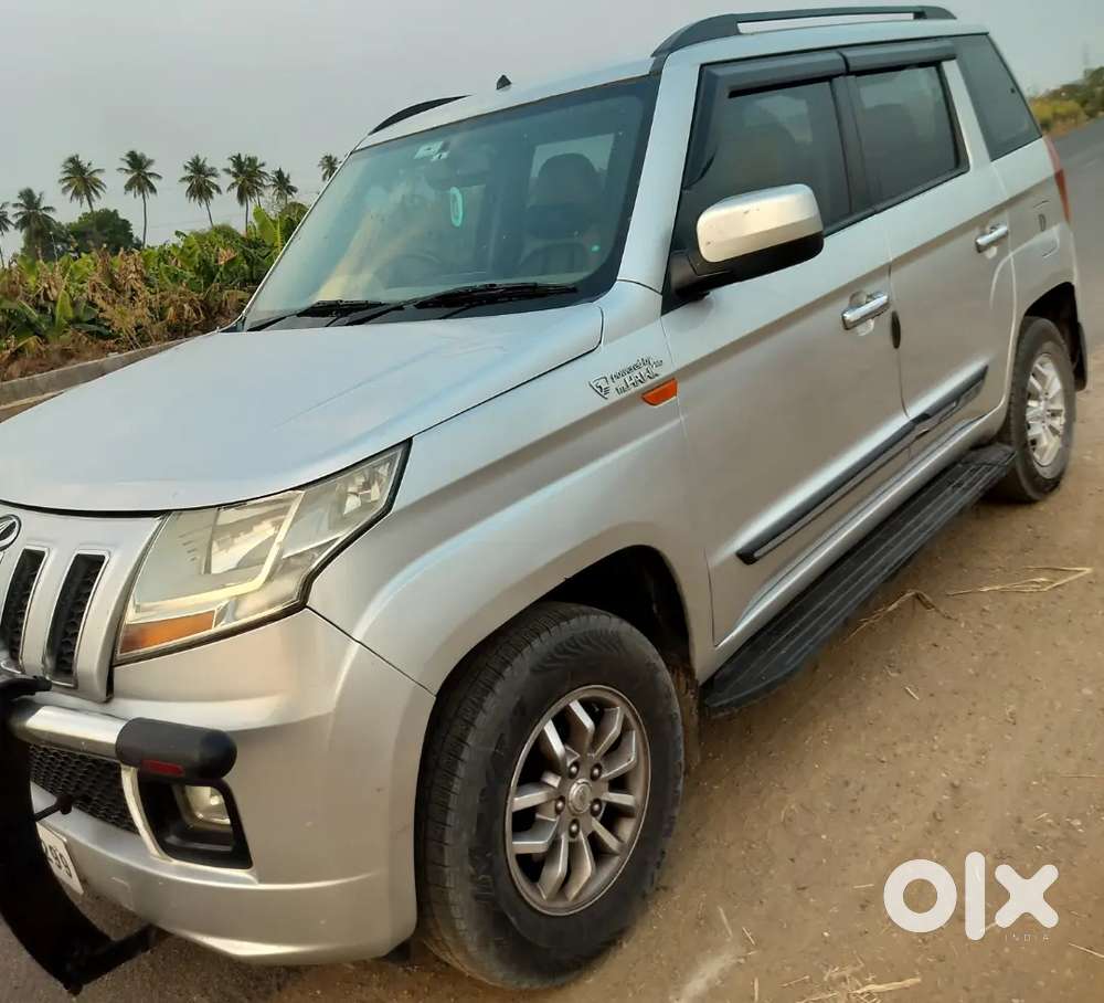 Mahindra Tuv 300 T 8