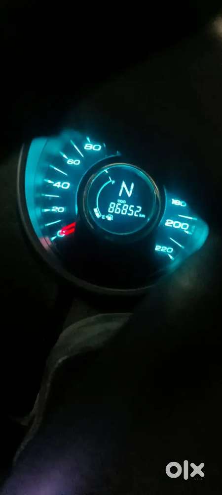 Mahindra Xuv500 10 Diesel 15 Km Driven