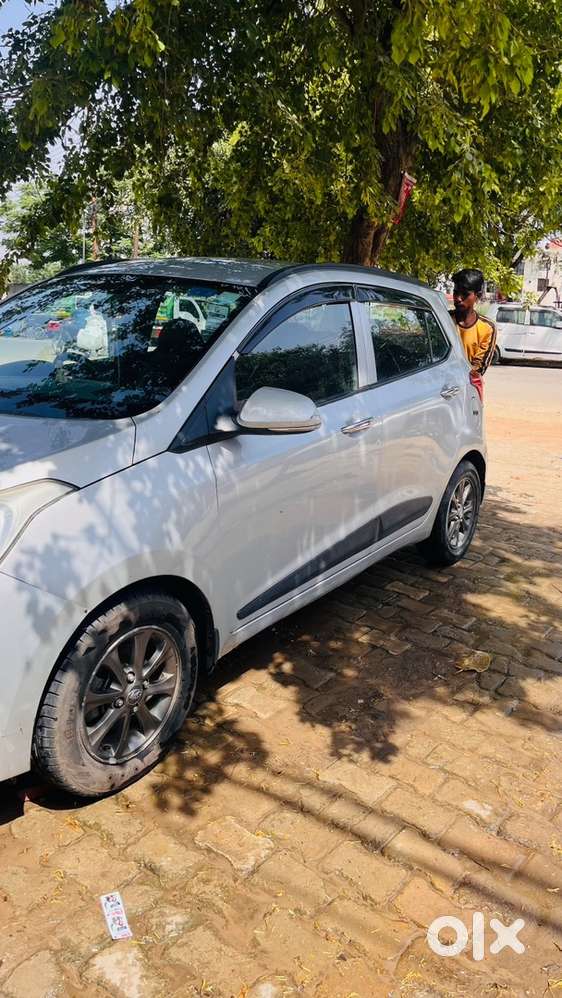 Hyundai Grand I10 Asta 2015 Car, Top Model