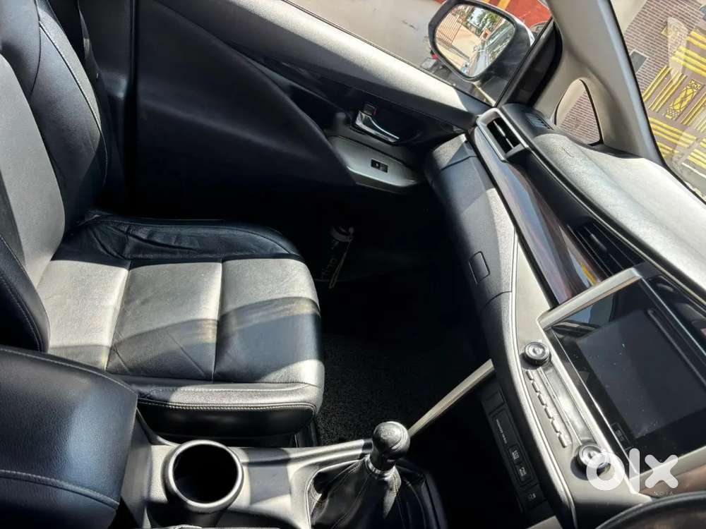 Toyota Innova Crysta 2016