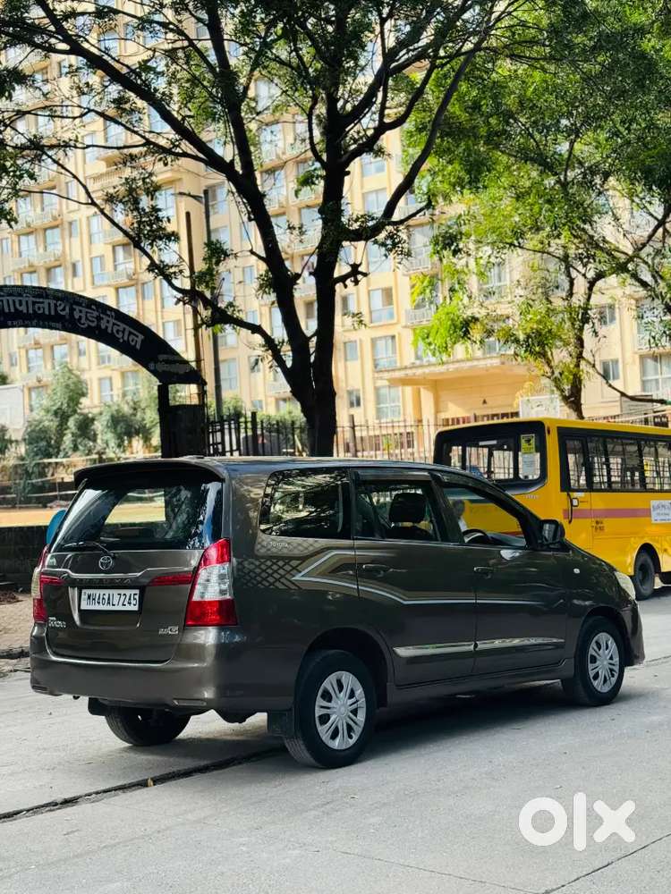 2015- Toyota Innova 2.5 G