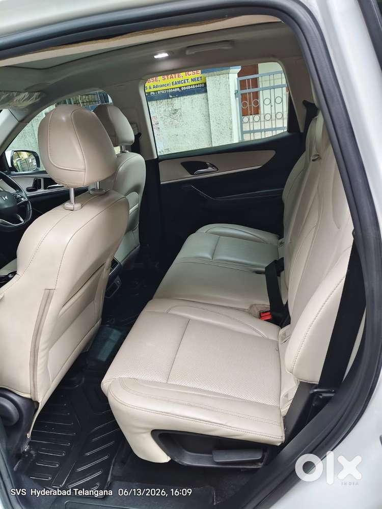 Mahindra Xuv700 Ax7 Luxury Pack Awd, 2022, Diesel