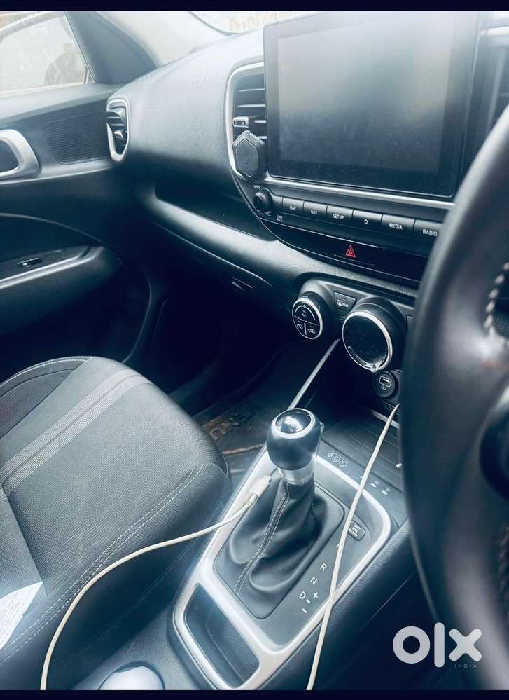 Hyundai Venue 2019 Petrol Well Maintained