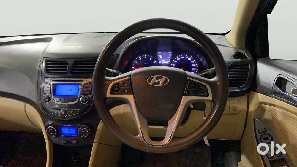 Hyundai Verna 1.4 Cx, 2014, Petrol