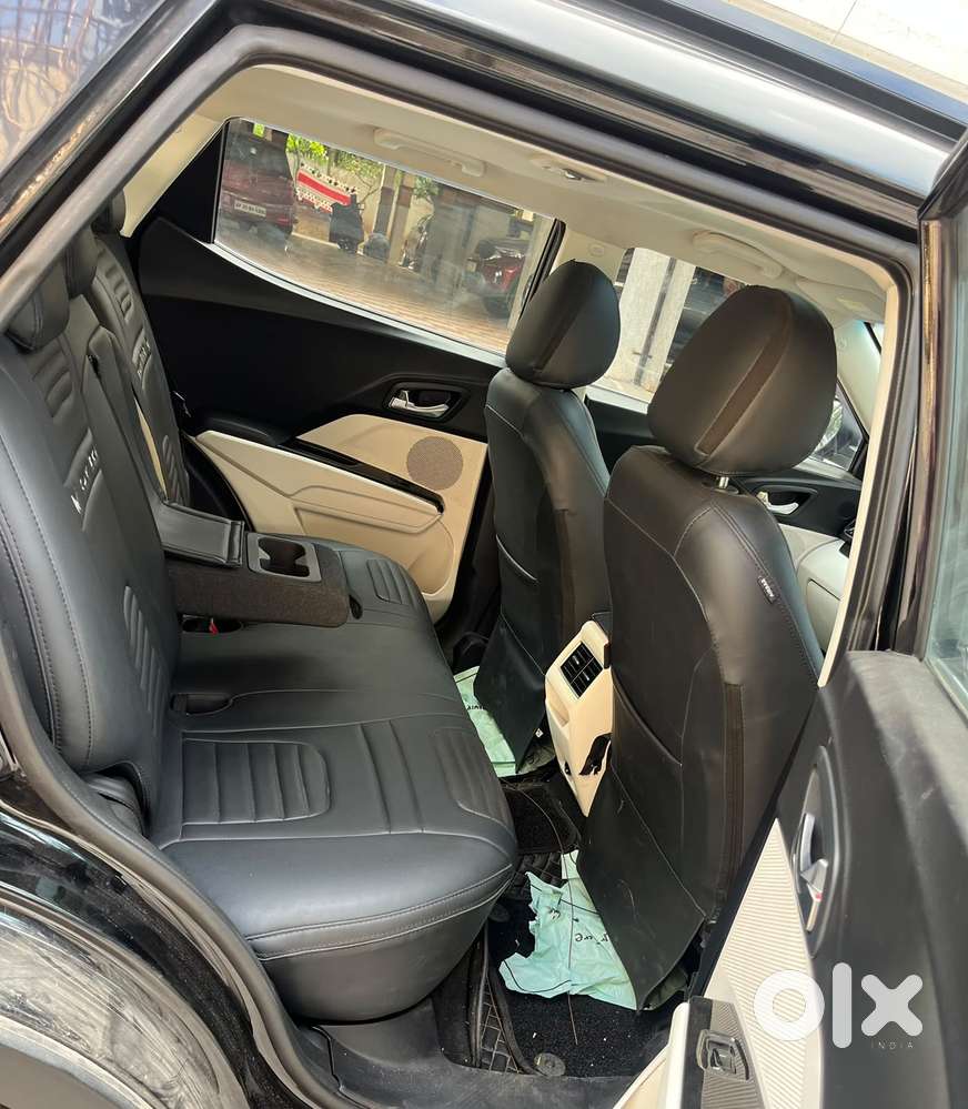 Mahindra Xuv 3xo Ax5 Ds Mt, 2024, Diesel