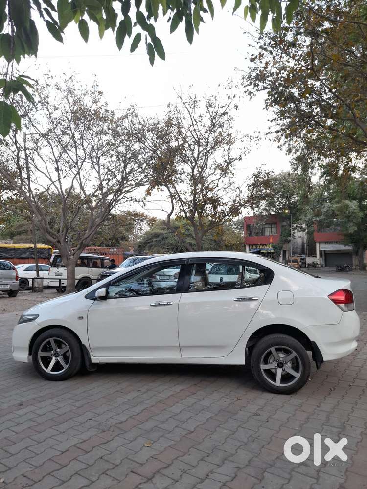 Honda City V Mt Exclusive, 2010, Petrol