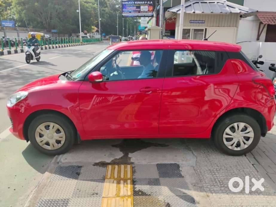 Maruti Suzuki Swift Vxi + Manual, 2024, Petrol