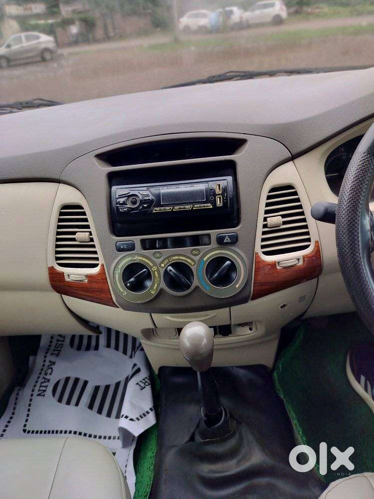 Toyota Innova 2.5 G (diesel) 8 Seater, 2006, Diesel