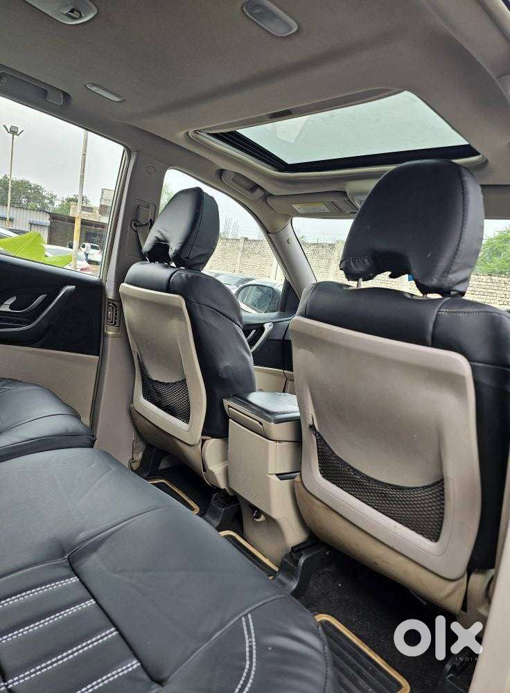 Mahindra Xuv500 W9 2wd, 2018, Diesel