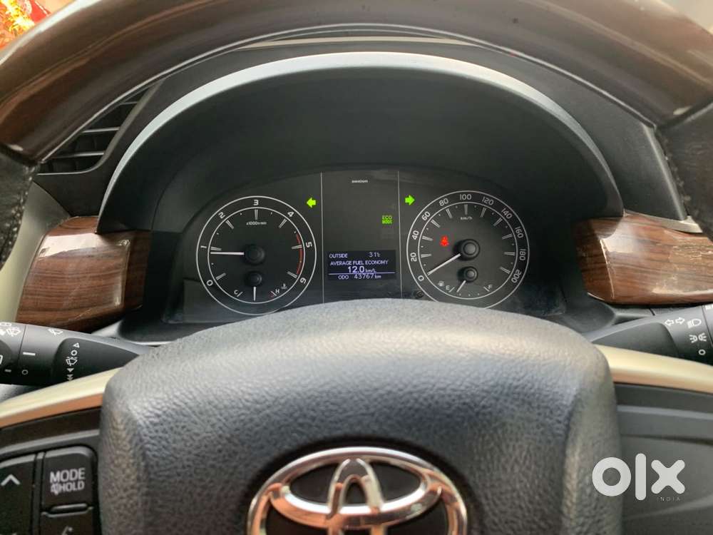 Toyota Innova Crysta [2020-ongoing] 2.4 Gx 8 Str, 2020, Diesel