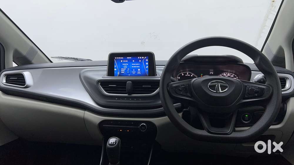 Tata Altroz 1.2 Xt, 2022, Petrol