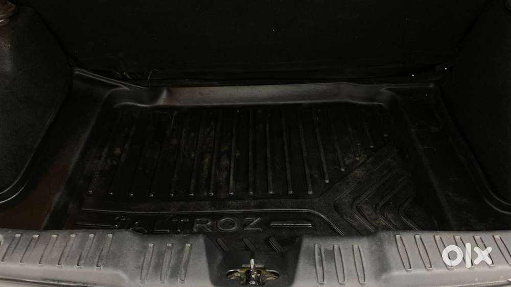Tata Altroz Xz, 2020, Petrol