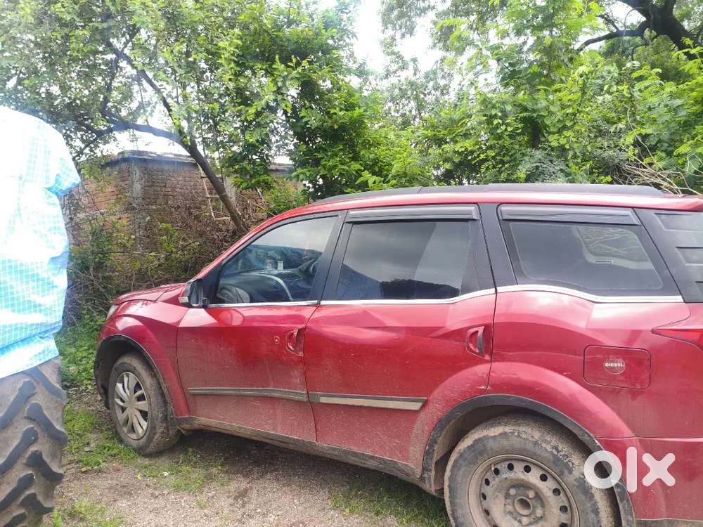 Mahindra Xuv500 2015 Car
