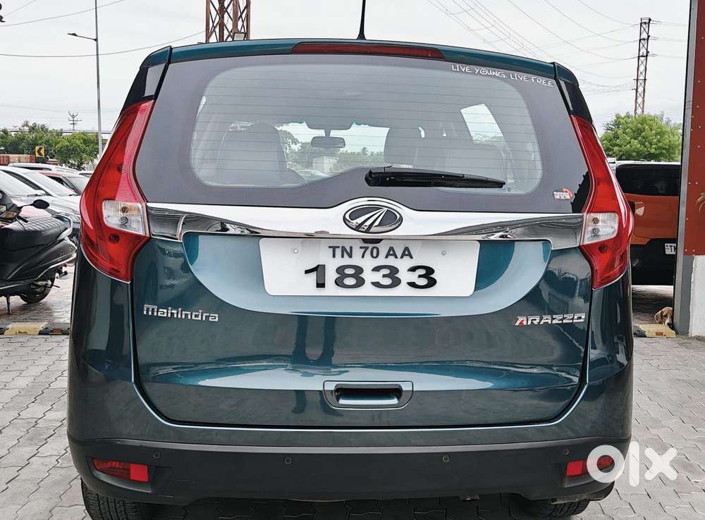 Mahindra Marazzo M6, 2018, Diesel