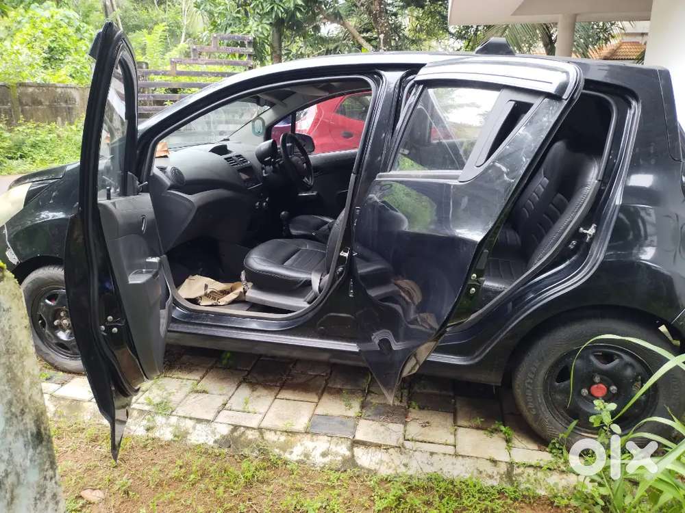 Chevrolet Beat  Petrol 2013