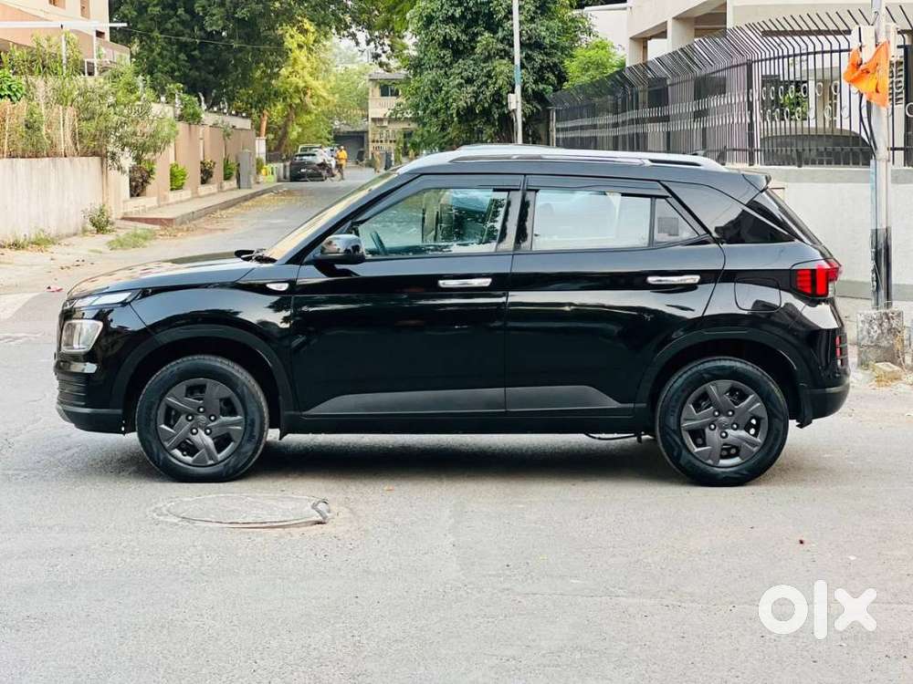 Hyundai Venue S 1.2 Petrol, 2023, Cng & Hybrids