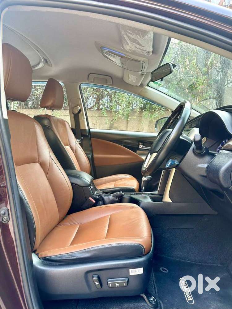 Toyota Innova Crysta 2.8z Automatic, 2016, Diesel