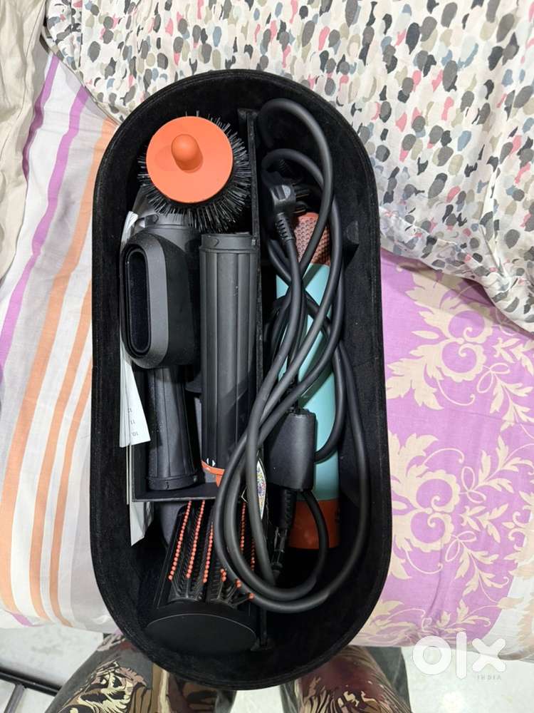 Dyson airwrap