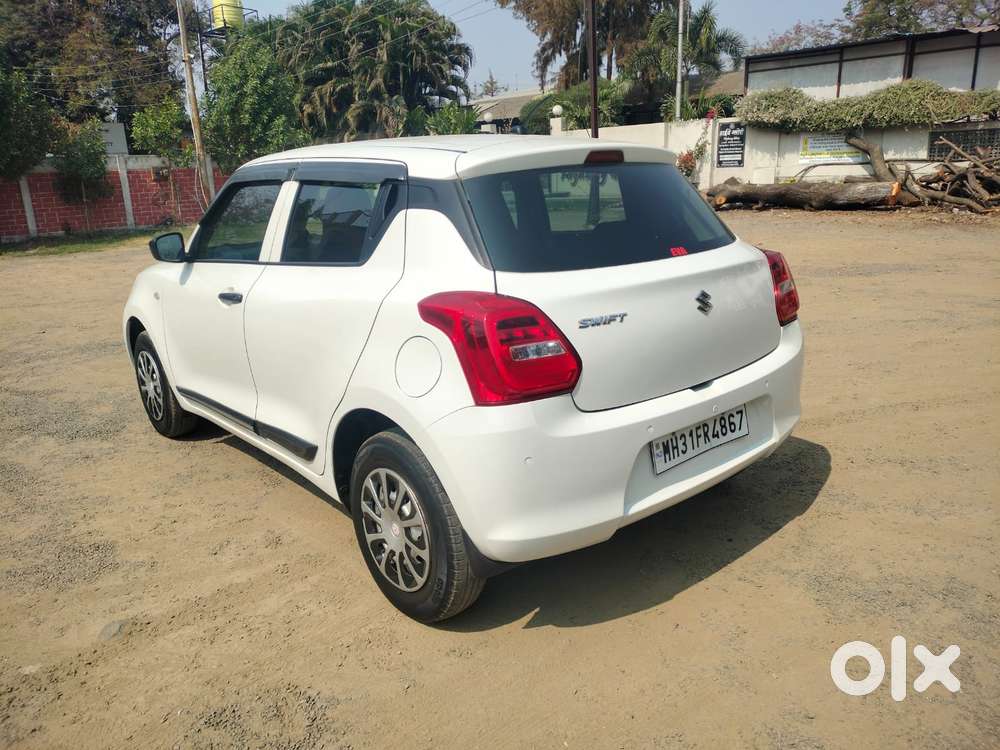 Maruti Suzuki Swift 1.2 Lxi (o), 2021, Petrol