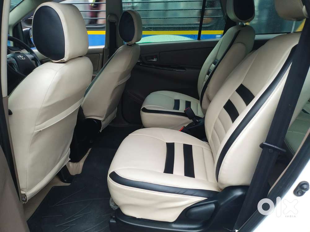Toyota Innova 2.5 Zx 7 Str Bs-iv, 2015, Diesel