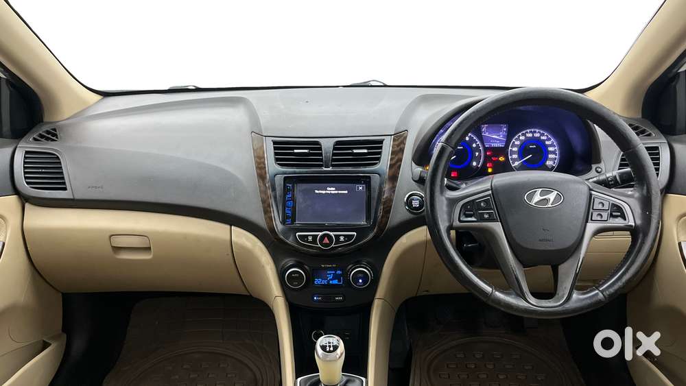 Hyundai Verna [2015-2018] Fluidic 4s 1.6 Vtvt Sx, 2015, Petrol