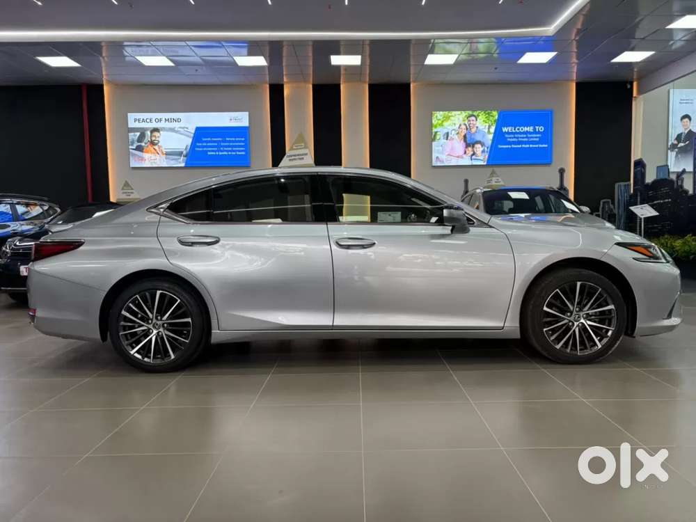 Lexus Es, 2023, Petrol