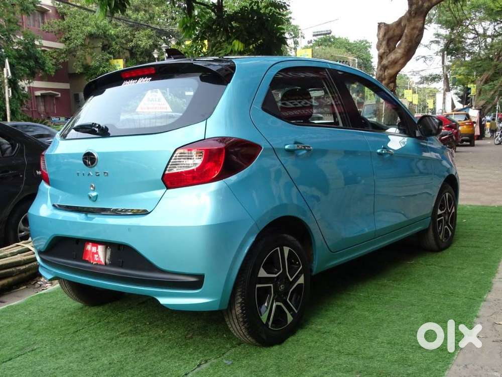 Tata Tiago 1.05 Revotorq Xz Plus Dualtone, 2025, Petrol