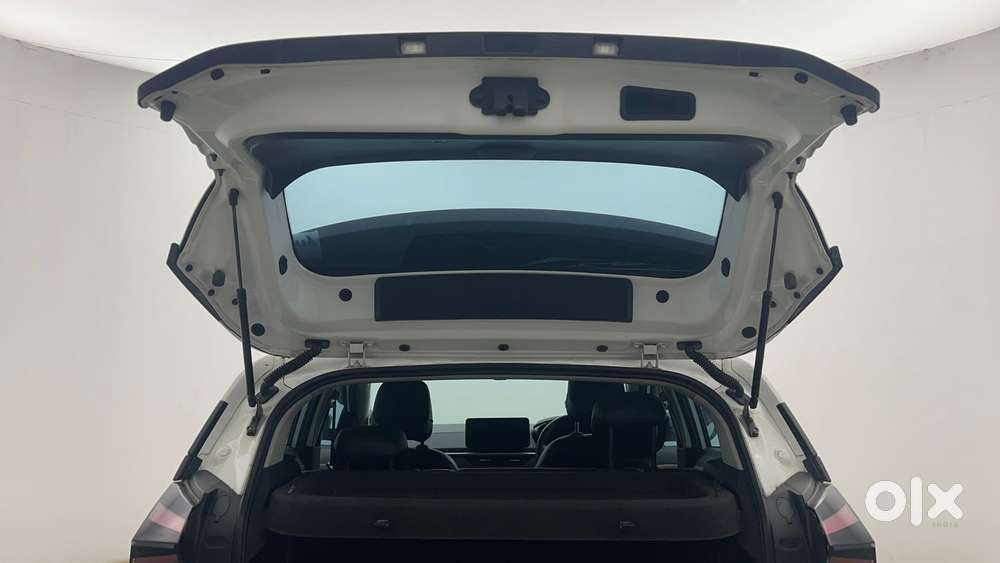 Tata Nexon Creative Plus 1.2 Revotron Petrol 6 Mt, 2024, Petrol