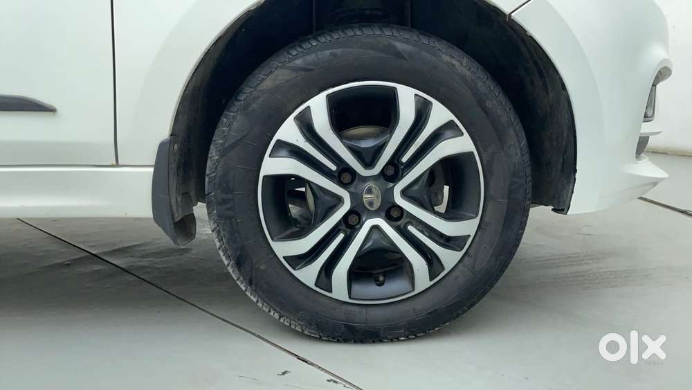 Tata Tiago 1.2 Revotron Xt Cng, 2023, Cng & Hybrids