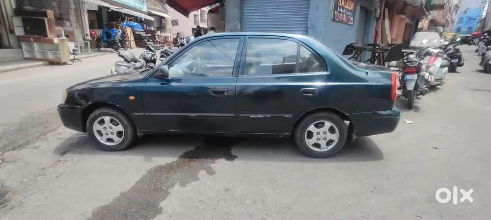 Hyundai Accent 1.5 Gle 2000 Car