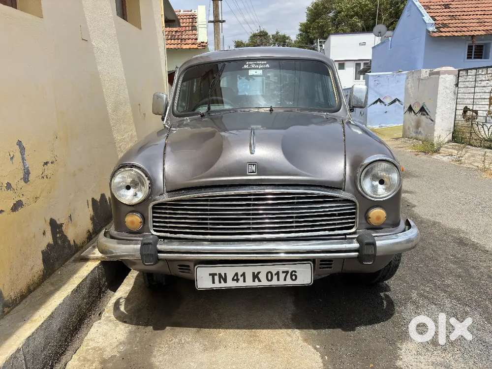 Ambassador Classic 1500 2001