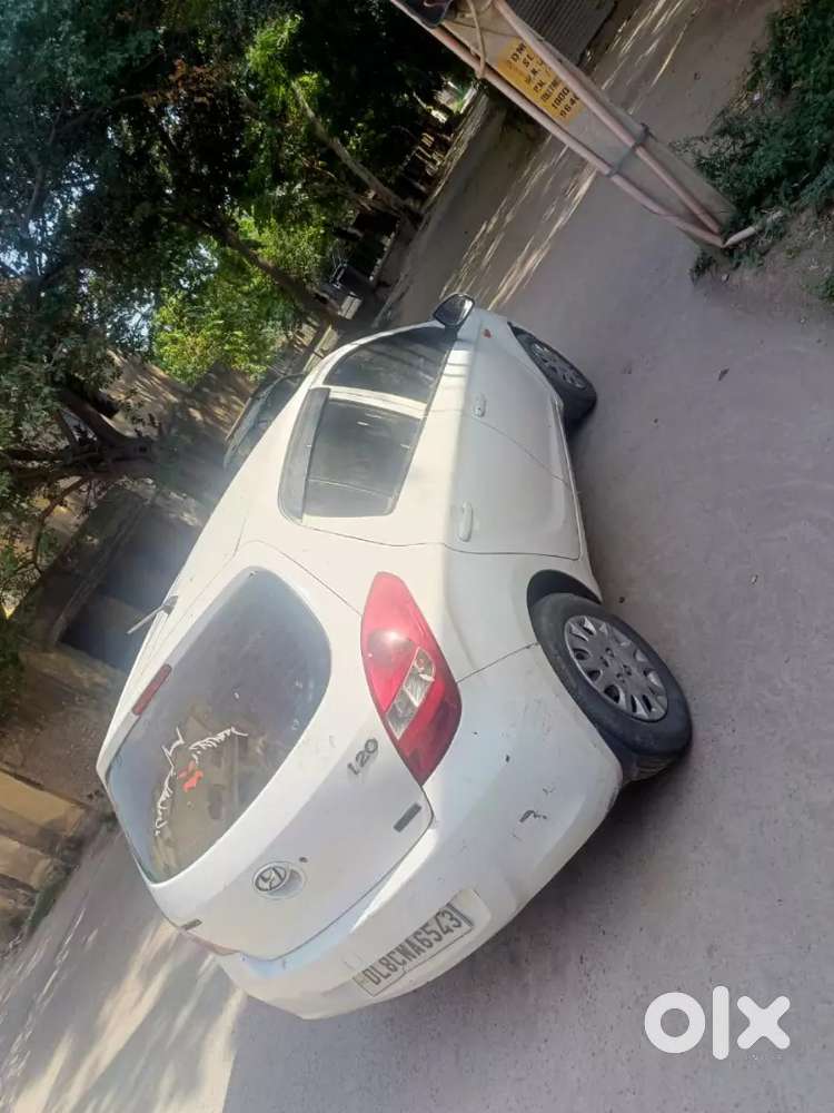 Hyundai I20 2011 Petrol 64000 Km Driven