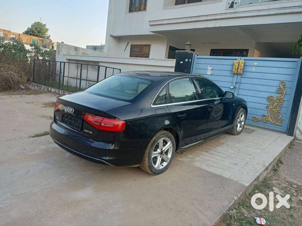 Audi A4 2.0 Tdi Premium With Sunroof, 2012, Diesel