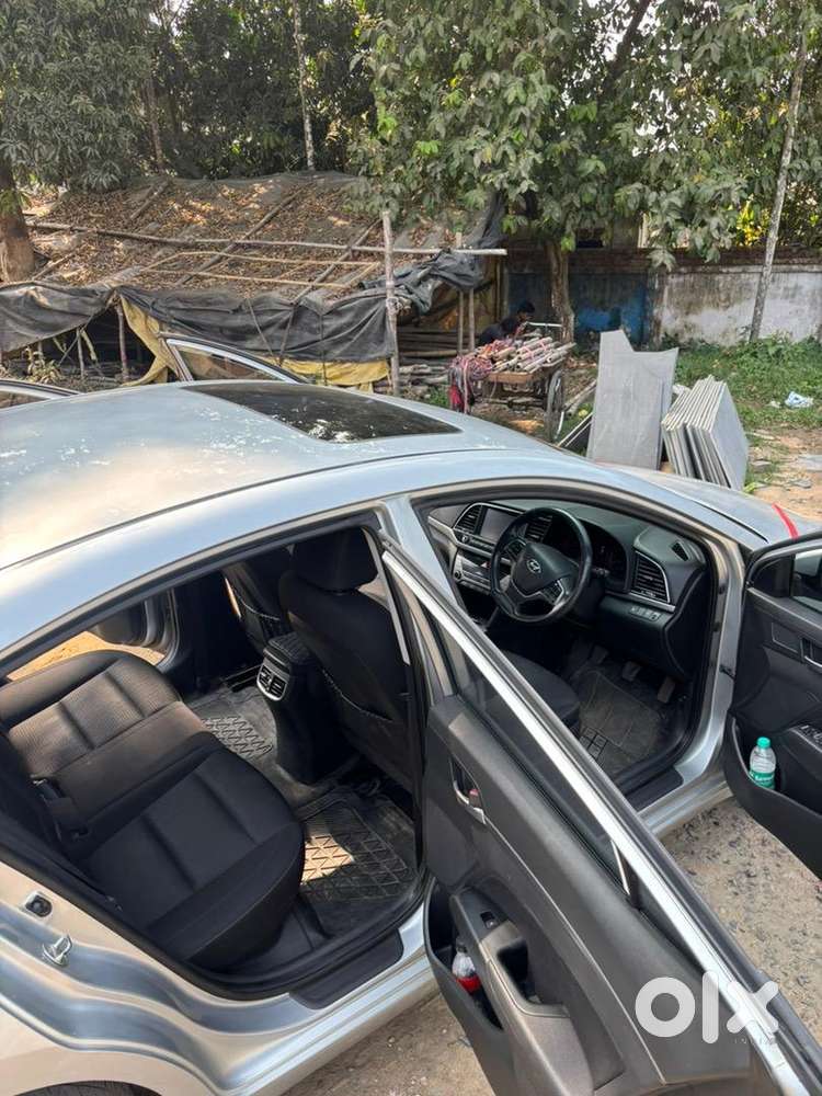 Hyundai Elantra 2019 Petrol Well Maintained