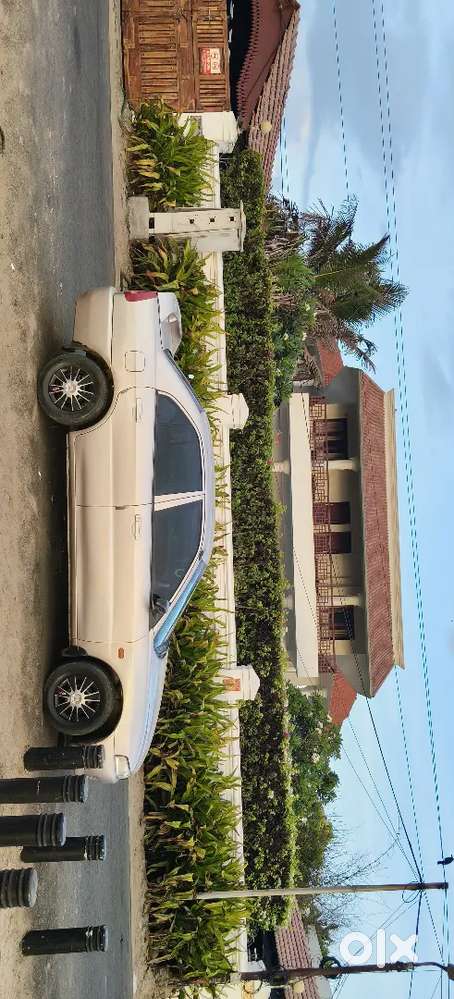 Mitsubishi Lancer 2003 Petrol 98000 Km Driven