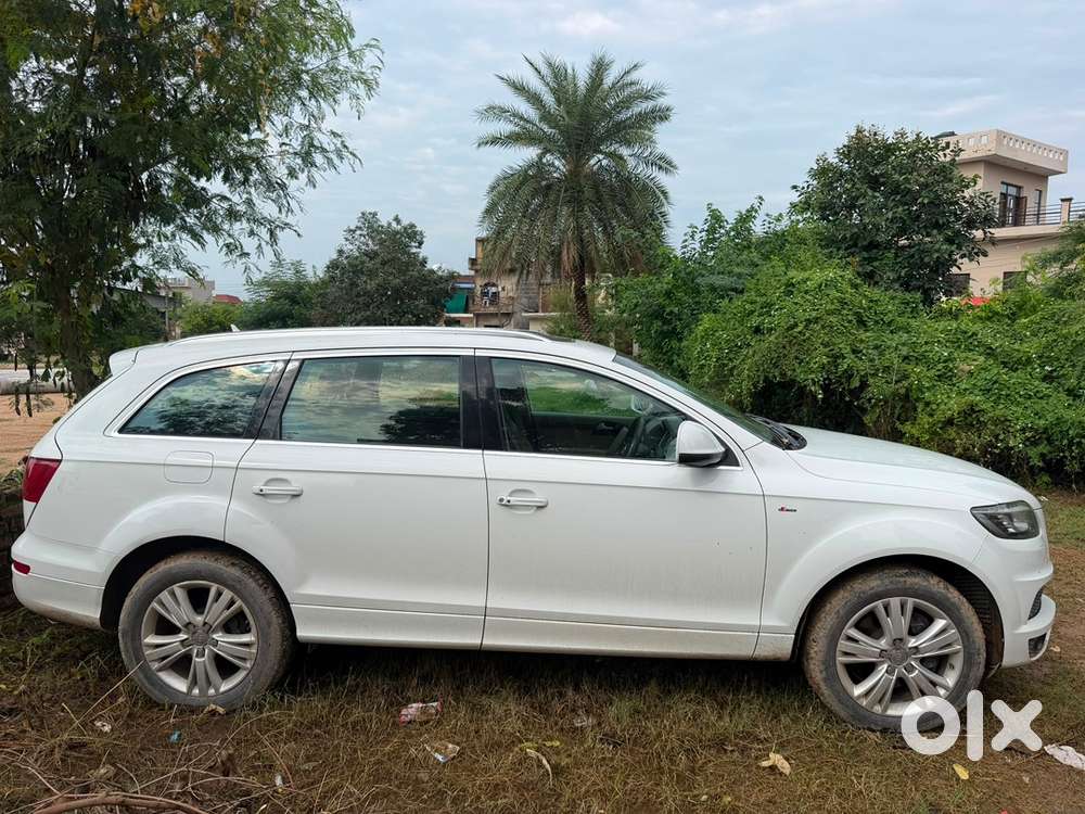 Audi Q7 2013 Diesel 82000 Km Driven