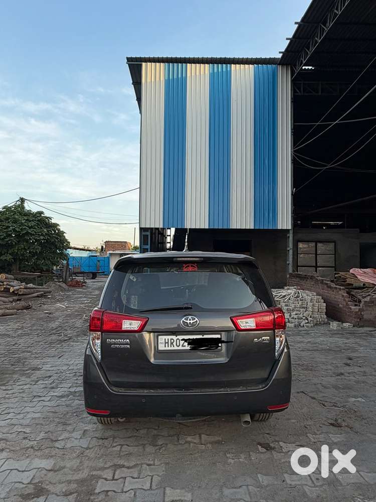 Toyota Innova Crysta 2021