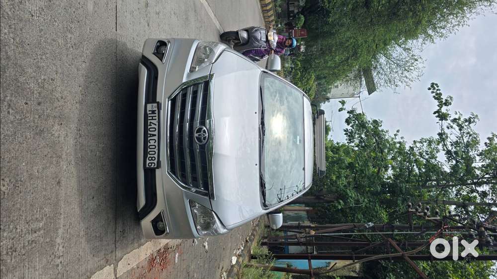 Toyota Innova 2012 Diesel Well Maintained