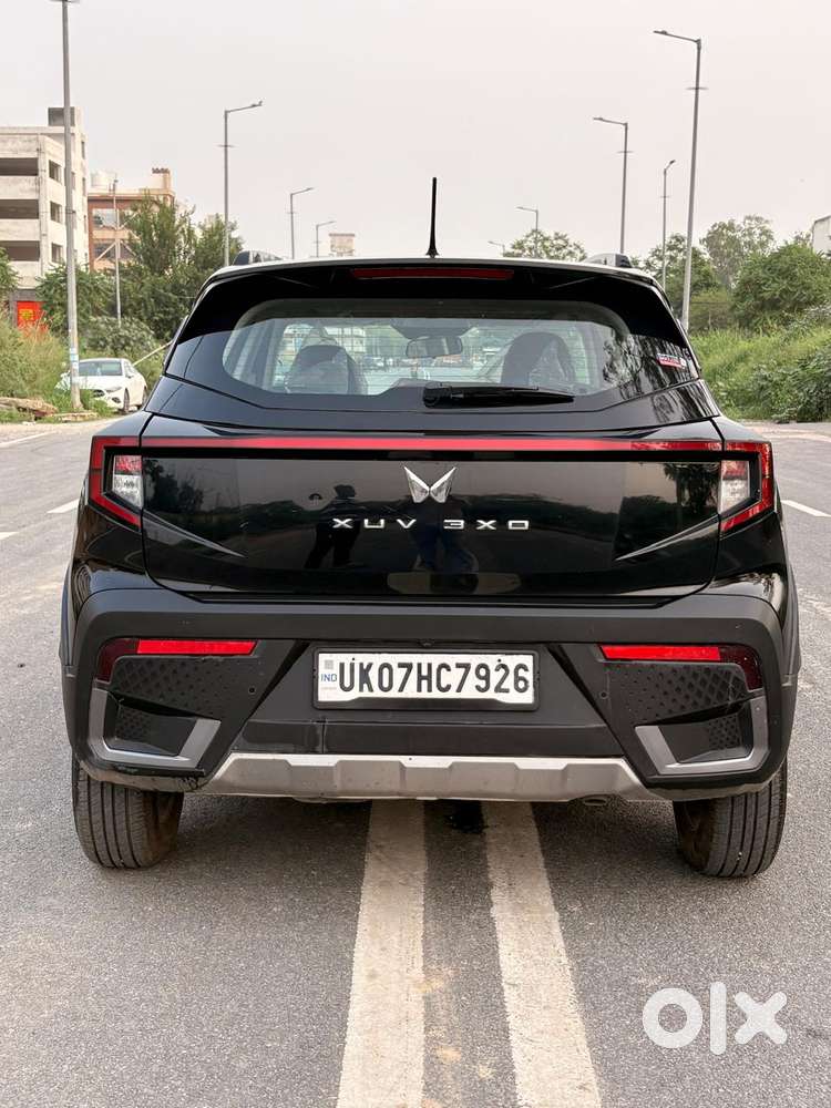 Mahindra Xuv 3xo Ax5l Pg Mt, 2025, Diesel