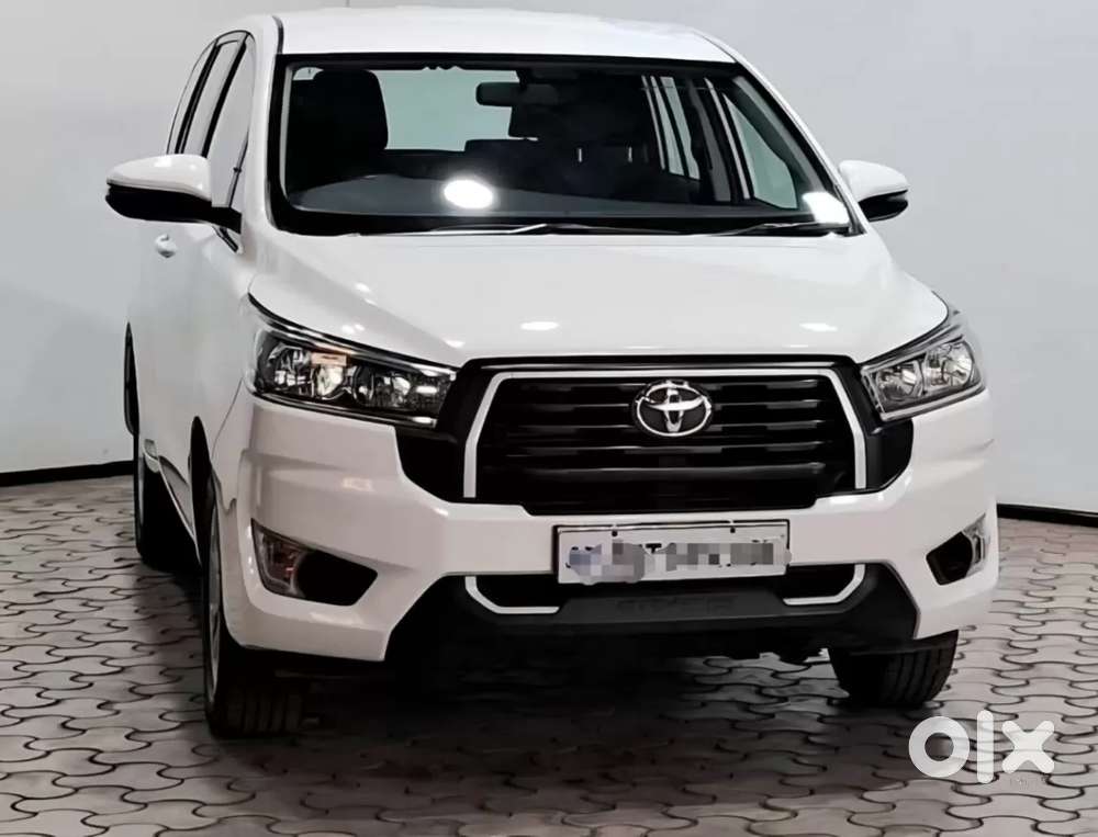 Toyota Innova Crysta [2020-ongoing] 2.4 Gx 7 Str, 2023, Diesel