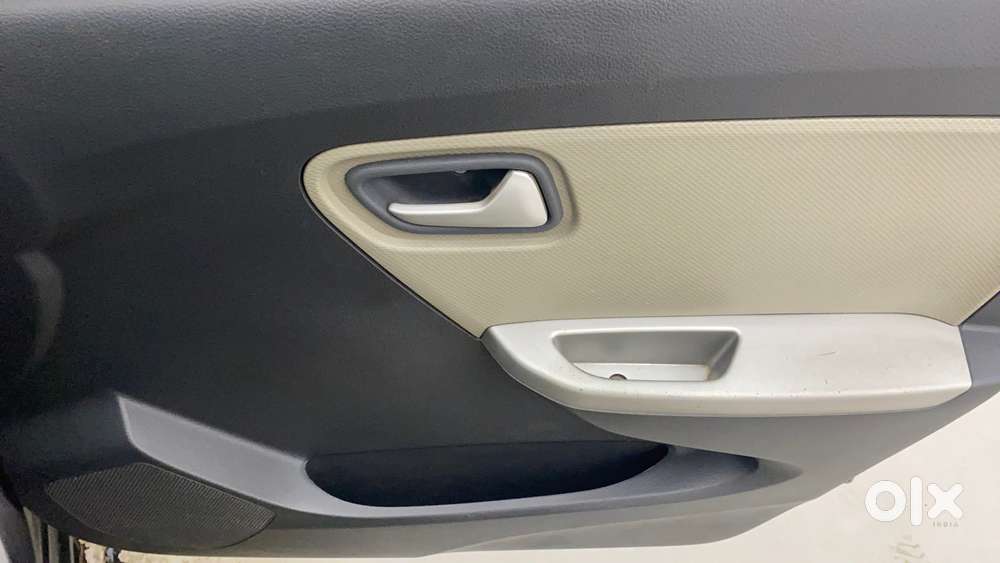 Maruti Suzuki Alto K10 Vxi Amt, 2015, Petrol