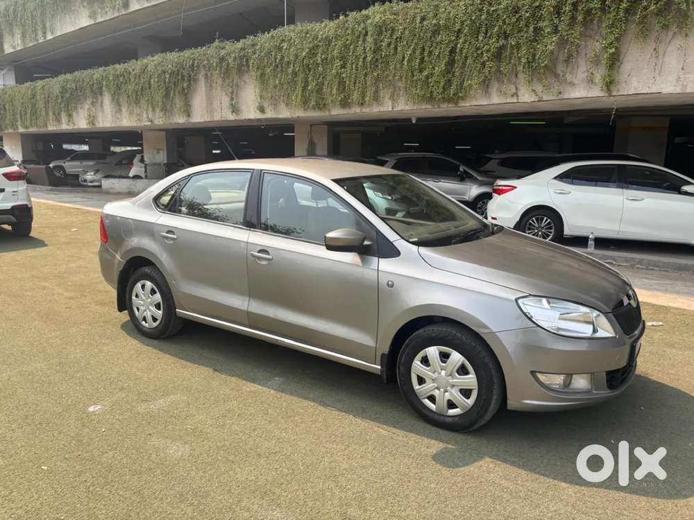 Skoda Rapid 1.6 Mpi At Ambition, 2012, Petrol