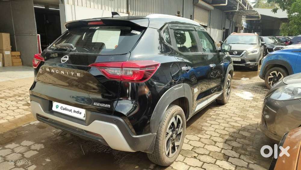 Nissan Magnite 1.0 Xv Premium, 2024, Petrol