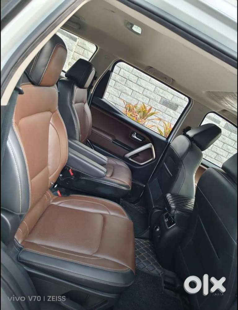 Mahindra Scorpio-n 2.0 Z8 L Petrol At 6 Str, 2024, Petrol