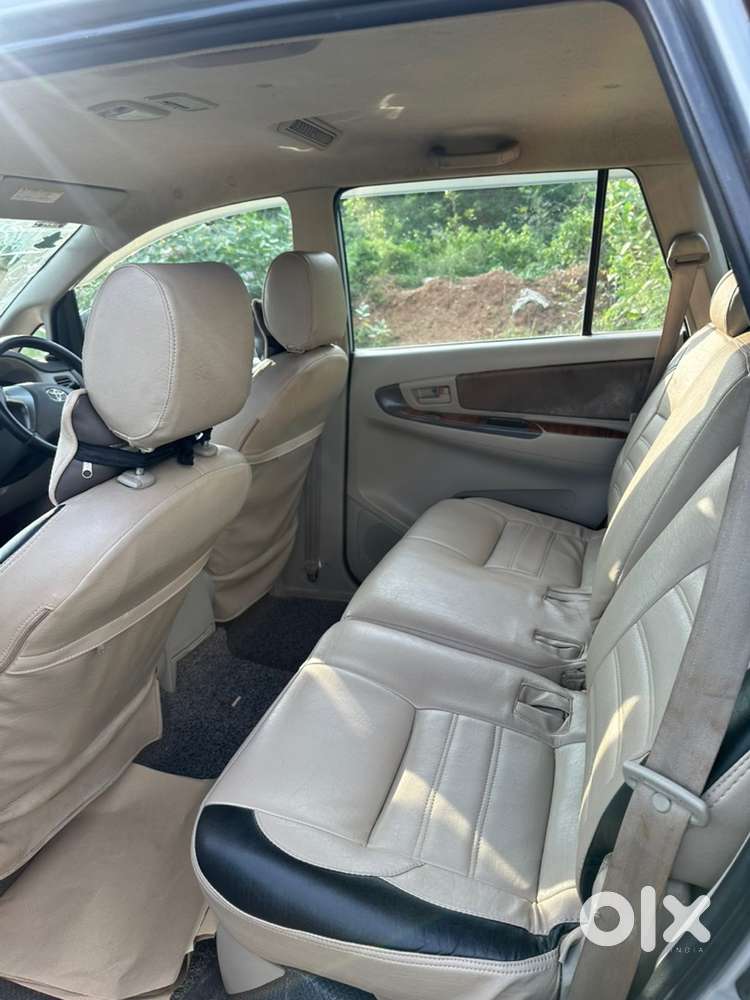 Toyota Innova Diesel 2014