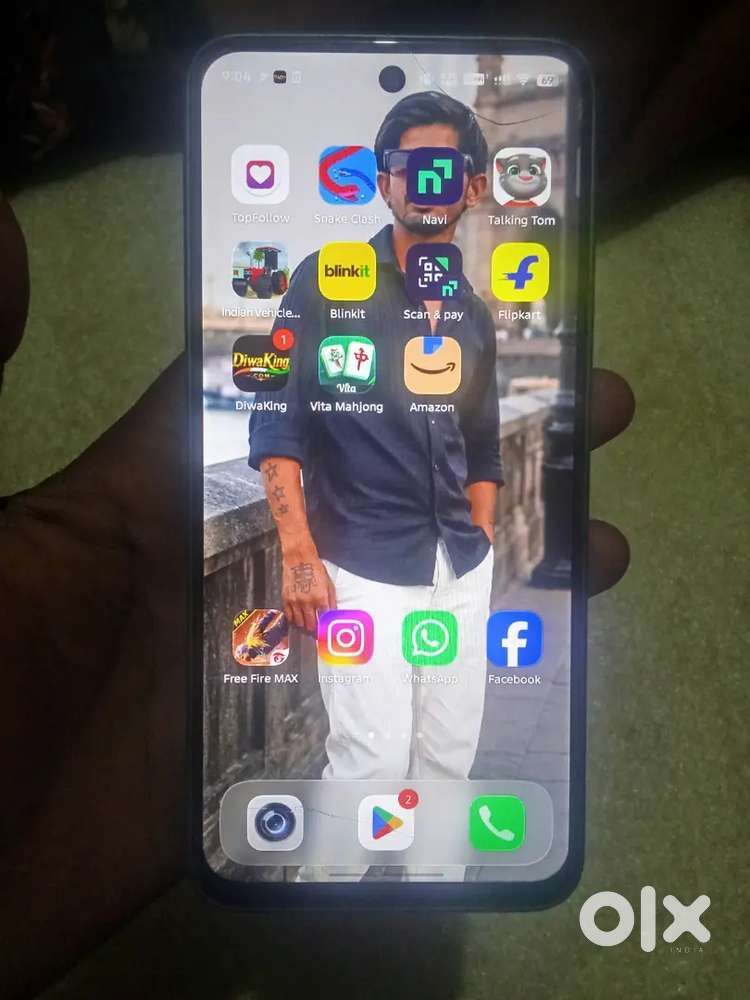 Muji mera fon bechna h
