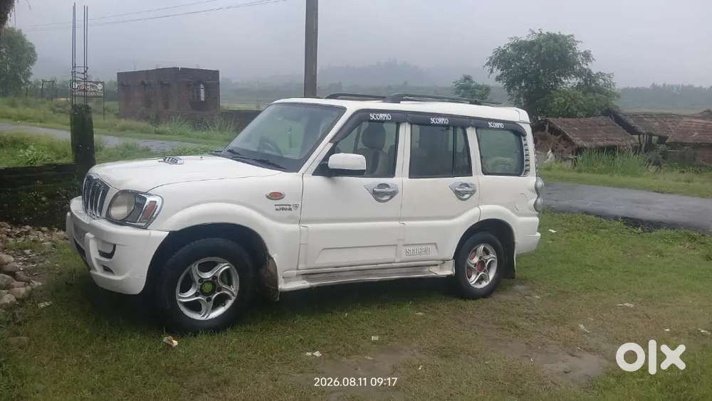 Mahindra Scorpio 2011 पेट्रोल मैन्युअल