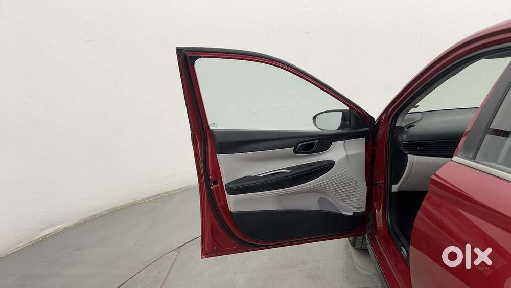 Hyundai New I20 1.2 Asta (o) Mt, 2023, Petrol