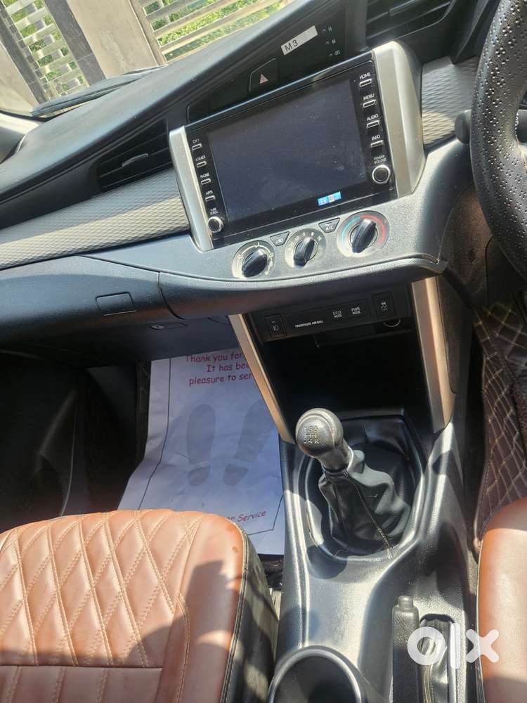 Toyota Innova Crysta 2.4 G Mt, 2024, Diesel