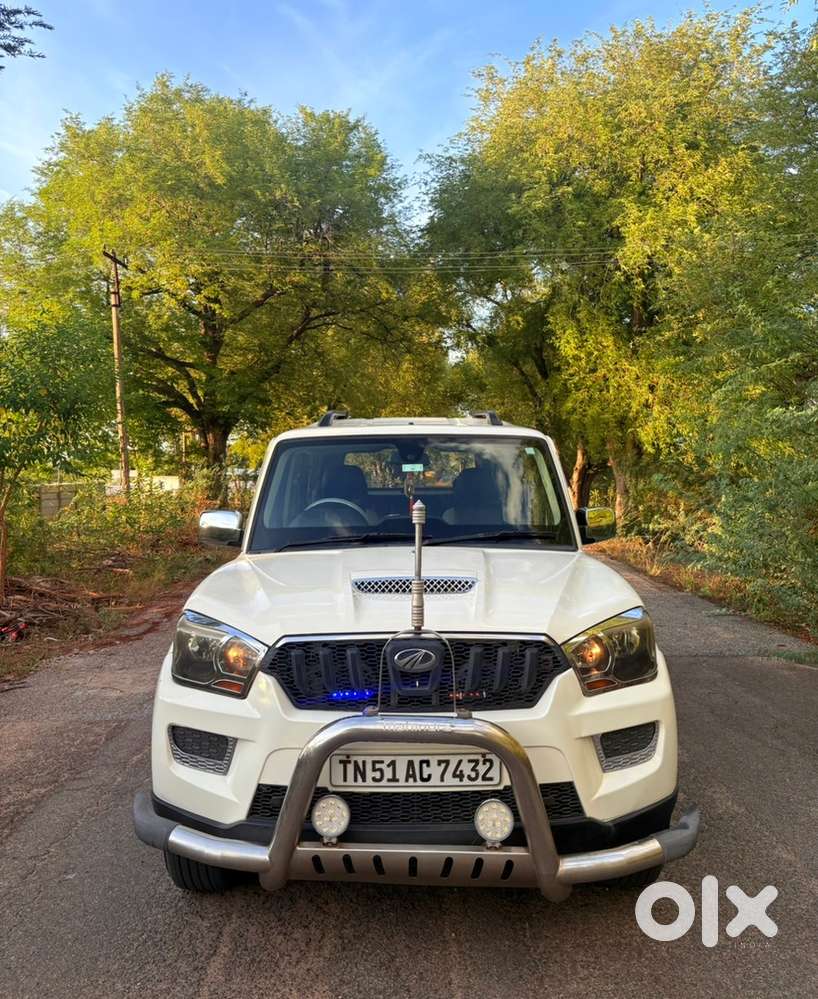 Mahindra Scorpio 2015 Diesel Well Maintained